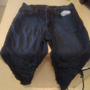 Fashion Nova jeans SIZE 7